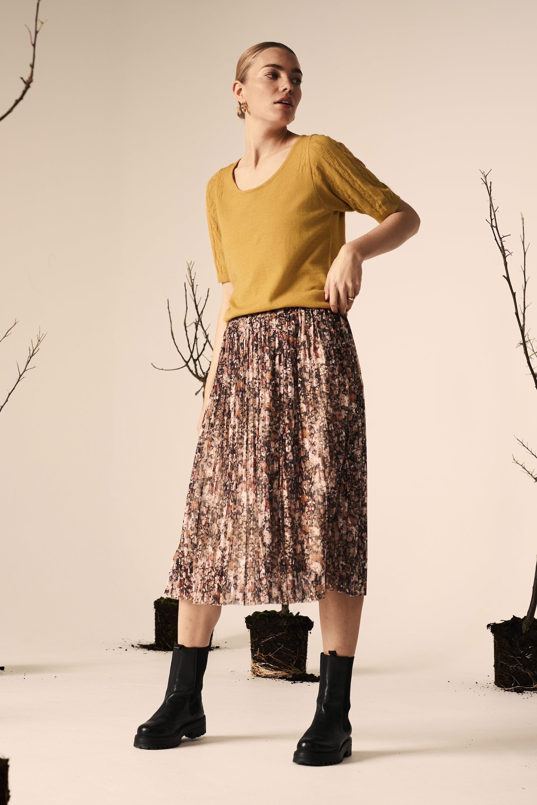 Cream Camouflage Pleated Skirt Multi