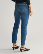 Load image into Gallery viewer, Gant Slim Cropped Jeans Blue
