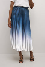Load image into Gallery viewer, Culture Pleated Ombre Skirt Navy
