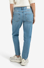 Load image into Gallery viewer, Denim Boyfriend Jeans
