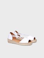 Load image into Gallery viewer, Toni Pons Strappy Sandal White
