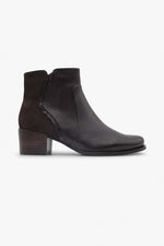 Load image into Gallery viewer, Regarde Le Ciel Jolene Ankle Boot Brown
