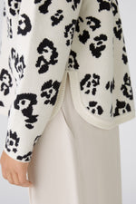 Load image into Gallery viewer, Oui Animal Print Jumper -BLACK
