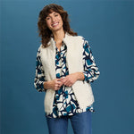 Load image into Gallery viewer, Beige Gilet

