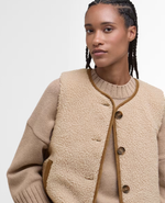 Load image into Gallery viewer, Camel Luciana Fleece Gilet
