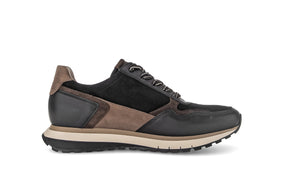 Black Hollywell Trainer