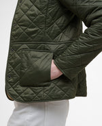 Load image into Gallery viewer, Olive Deveron Polarquilt
