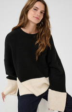Load image into Gallery viewer, Black Oversized Pullover
