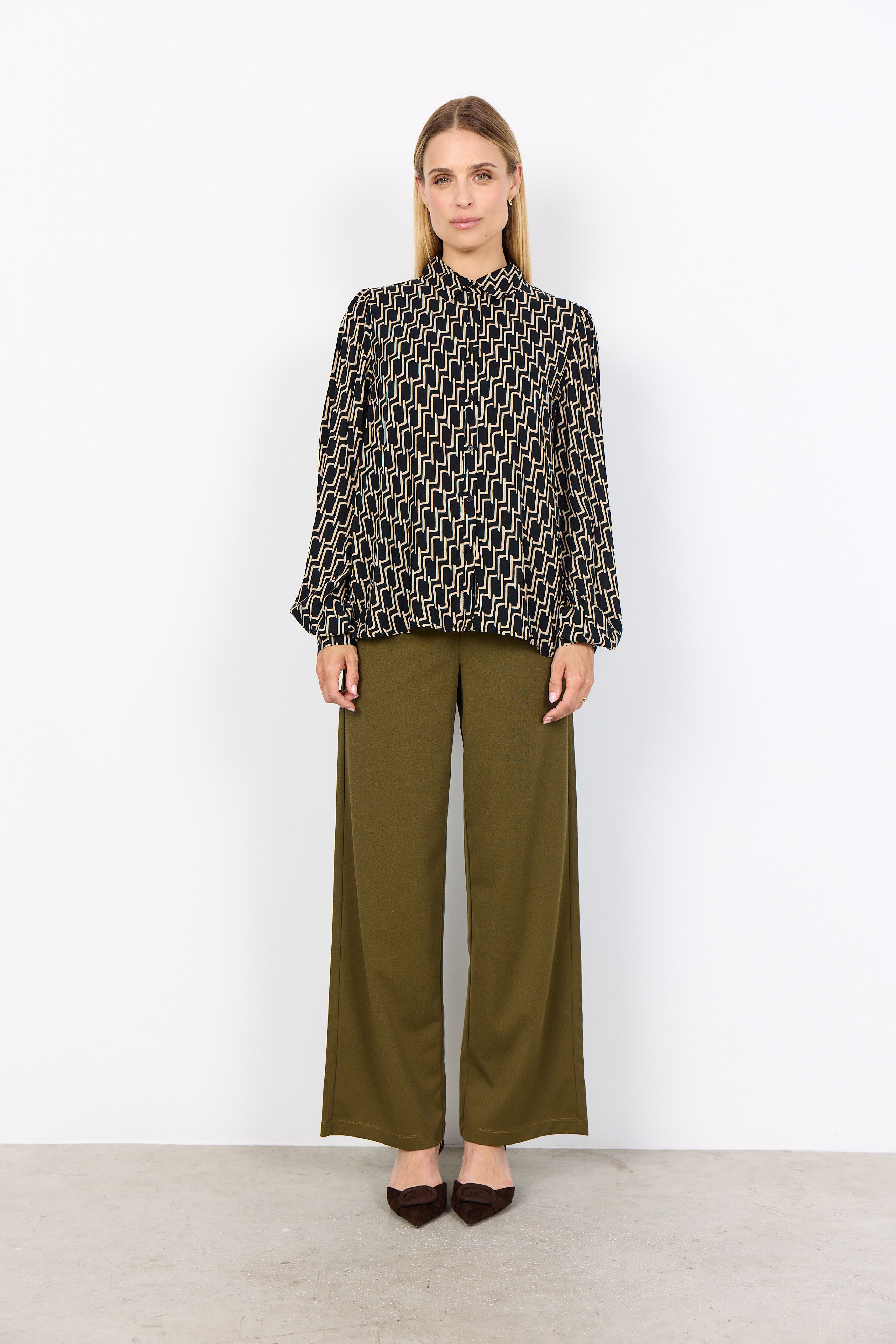 Black Chain Pattern Shirt