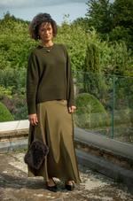 Load image into Gallery viewer, Cocoa Curly Pouch Bag
