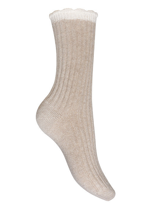 Oatmeal Cashmere Scallop Socks