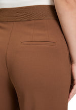 Load image into Gallery viewer, Camel 3/4 Trousers
