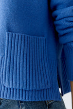 Load image into Gallery viewer, Blue Casual Sweater
