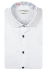 Load image into Gallery viewer, White Contrast Collar Shirt
