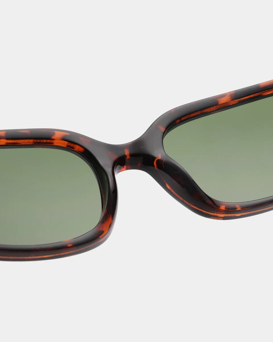 A. Kjaerbede Will Sunglasses Demi Tortoise