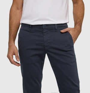 Navy Ultimate Driver Chinos