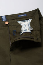 Load image into Gallery viewer, Green Chino Regular Leg
