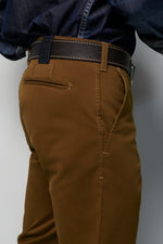 Load image into Gallery viewer, Tan Chino Regular Leg
