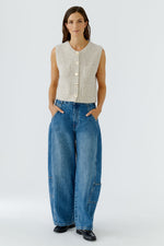 Load image into Gallery viewer, Beige Knitted Waistcaot
