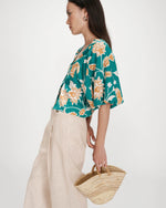 Load image into Gallery viewer, Green Vahe Blouse

