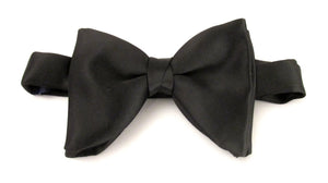 Black Bat Wing Bow Tie