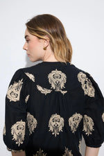 Load image into Gallery viewer, Black Bielsa Blouse
