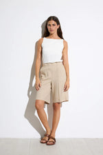 Load image into Gallery viewer, Beige Dafne Shorts
