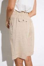 Load image into Gallery viewer, Beige Dafne Shorts
