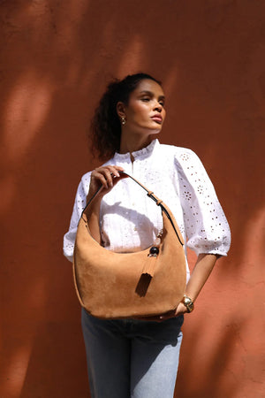 Black Scoop Theodora Hobo