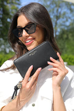 Load image into Gallery viewer, Black Ramona Purse
