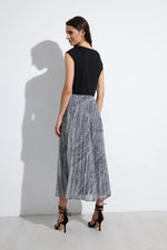 Load image into Gallery viewer, Black Viz Dress
