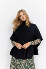 Load image into Gallery viewer, Soyaconcept Black Poncho
