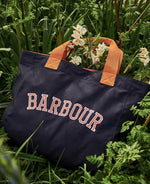 Load image into Gallery viewer, Barbour Logo Beach Bag Navy
